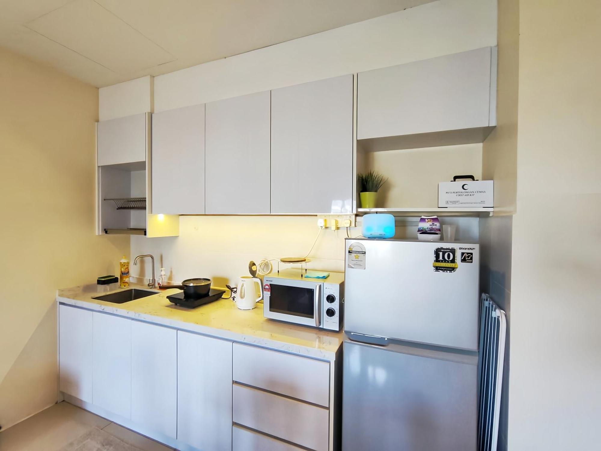 Sg Residences *