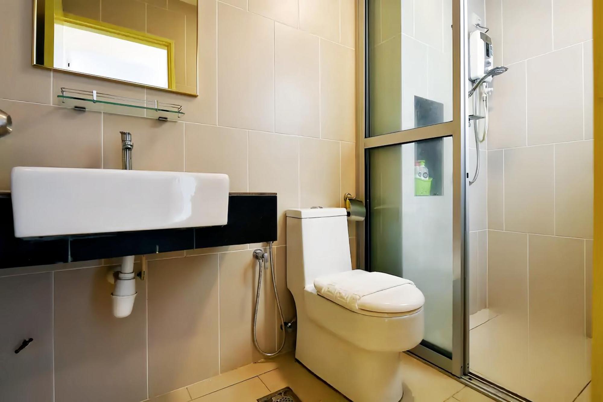 Sg Residences *